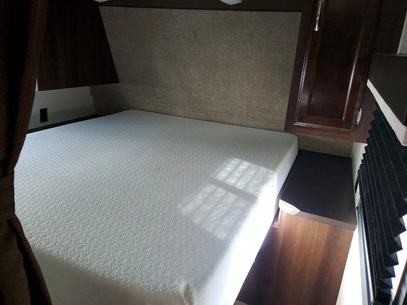 Продажа на аукционе авто 2018 Jay Trailers, vin: 1UJBJ0BR6J17X0815, номер лота: 69821226