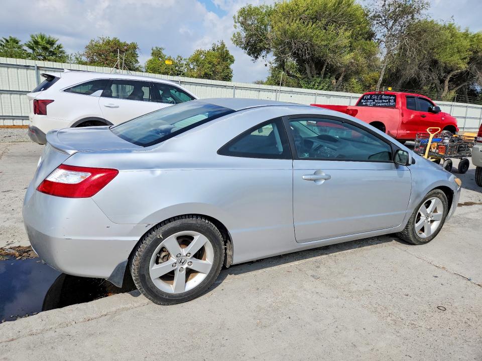 2006 Honda Civic მანქანა იყიდება აუქციონზე, vin: 2HGFG12896H520010, აუქციონის ნომერი: 69877626