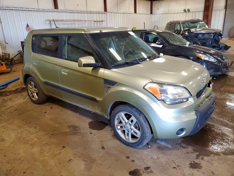 68278136 :رقم المزاد ، KNDJT2A28A7039421 vin ، 2010 Kia Soul مزاد بيع