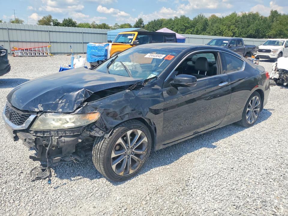 70443046 :رقم المزاد ، 1HGCT2B84EA005790 vin ، 2014 Honda Accord مزاد بيع