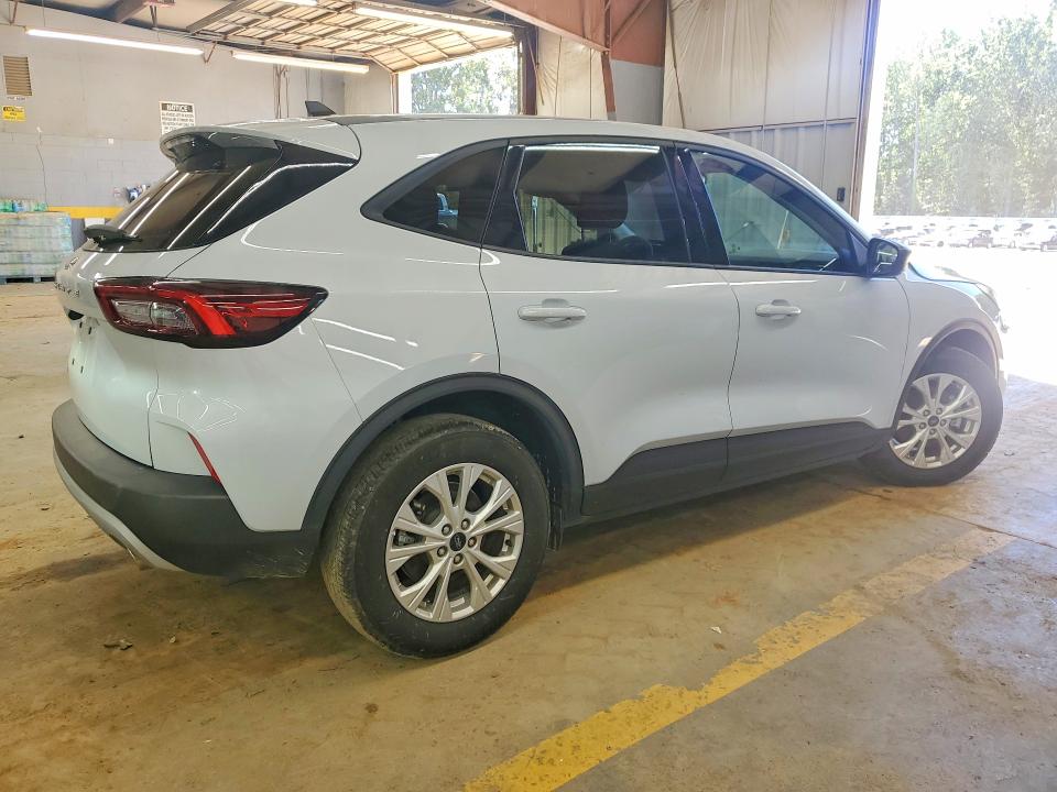 70437876 :رقم المزاد ، 1FMCU0GN3SUA83742 vin ، 2025 Ford Escape مزاد بيع