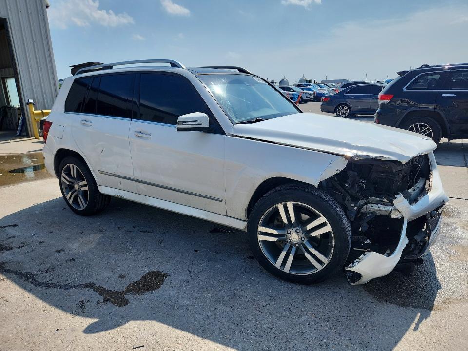 Продаж на аукціоні авто 2015 Mercedes-benz Glk, vin: WDCGG5HB4FG400862, номер лоту: 69630726