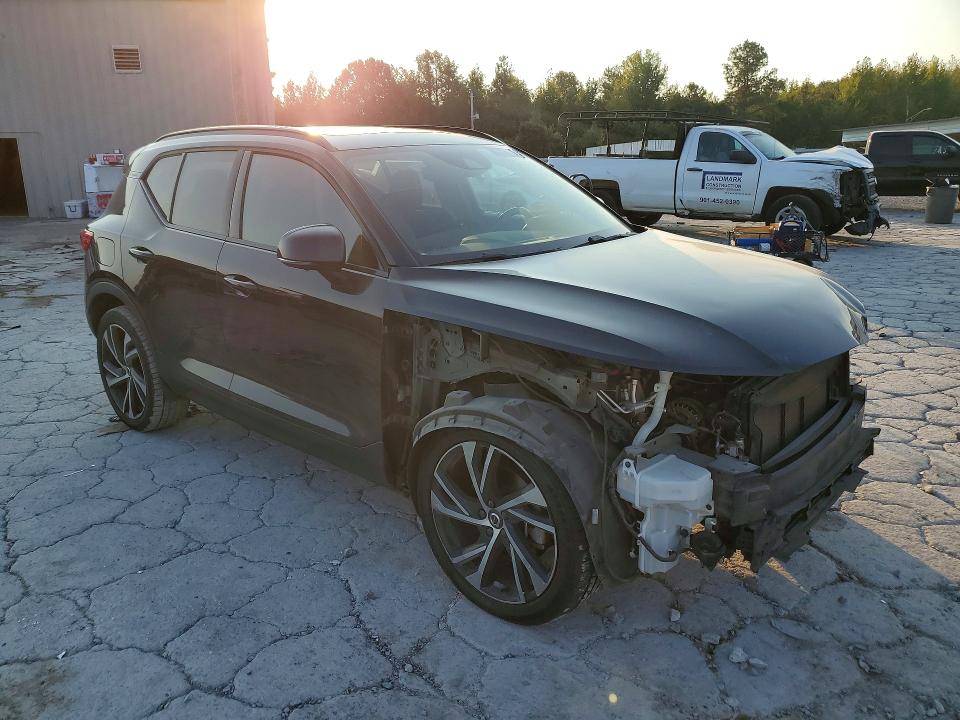 2020 Volvo Xc40 მანქანა იყიდება აუქციონზე, vin: YV4162UM4L2203832, აუქციონის ნომერი: 67269226