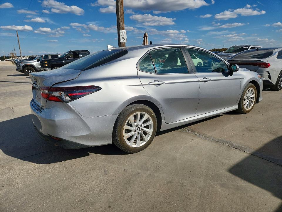 71194676 :رقم المزاد ، 4T1C11AK6PU791150 vin ، 2023 Toyota Camry مزاد بيع