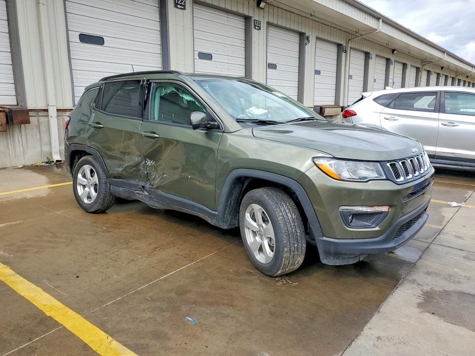 67939376 :رقم المزاد ، 3C4NJDBB0KT661641 vin ، 2019 Jeep Compass مزاد بيع