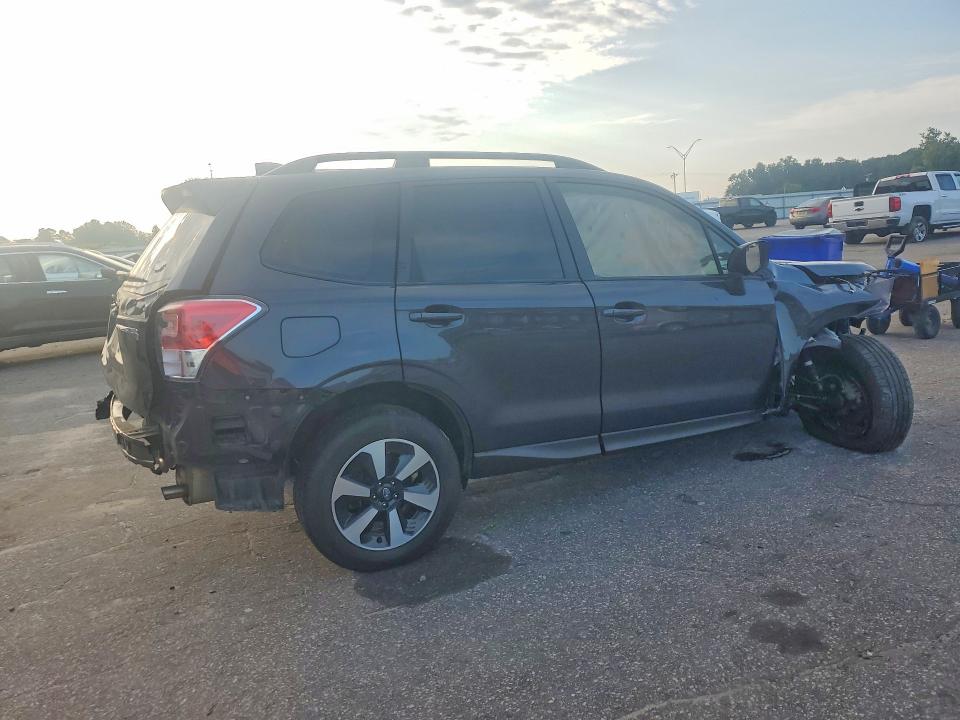 67099646 :رقم المزاد ، JF2SJAEC8JH573957 vin ، 2018 Subaru Forester مزاد بيع