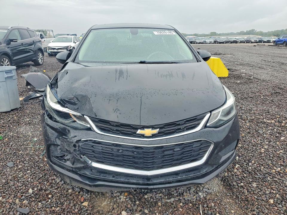 70626146 :رقم المزاد ، 1G1BE5SM5H7230118 vin ، 2017 Chevrolet Cruze مزاد بيع