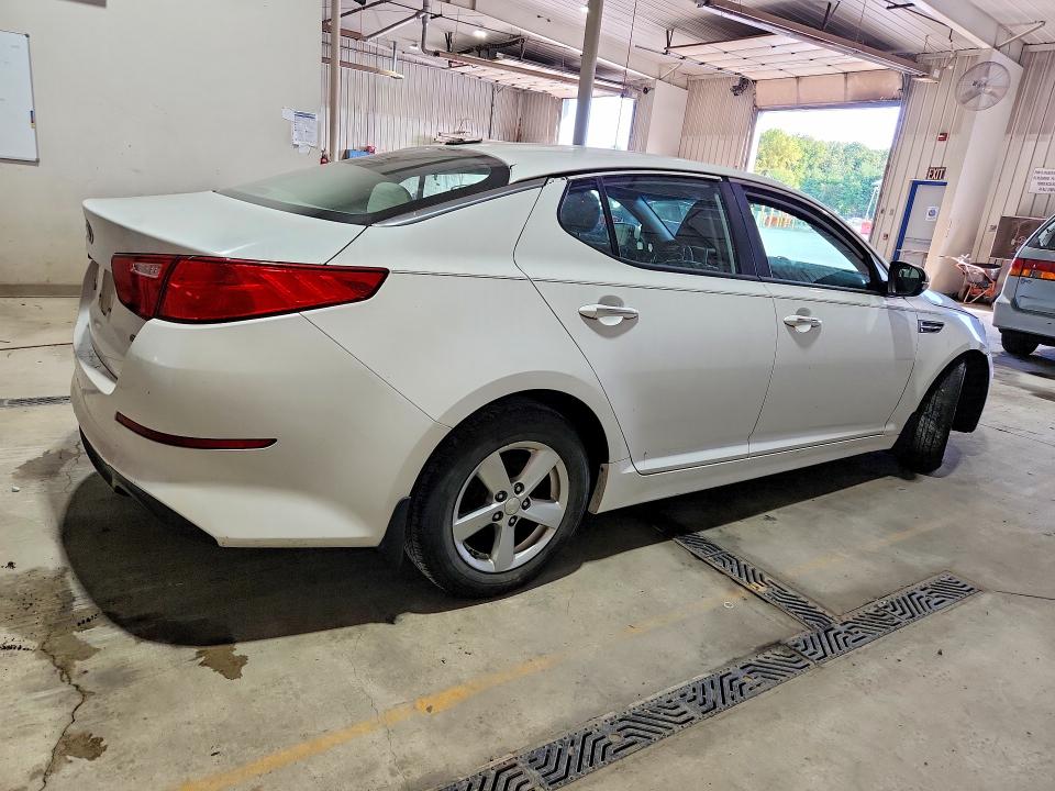 Auction sale of the 2015 Kia Optima, vin: 5XXGM4A77FG500699, lot number: 70625226