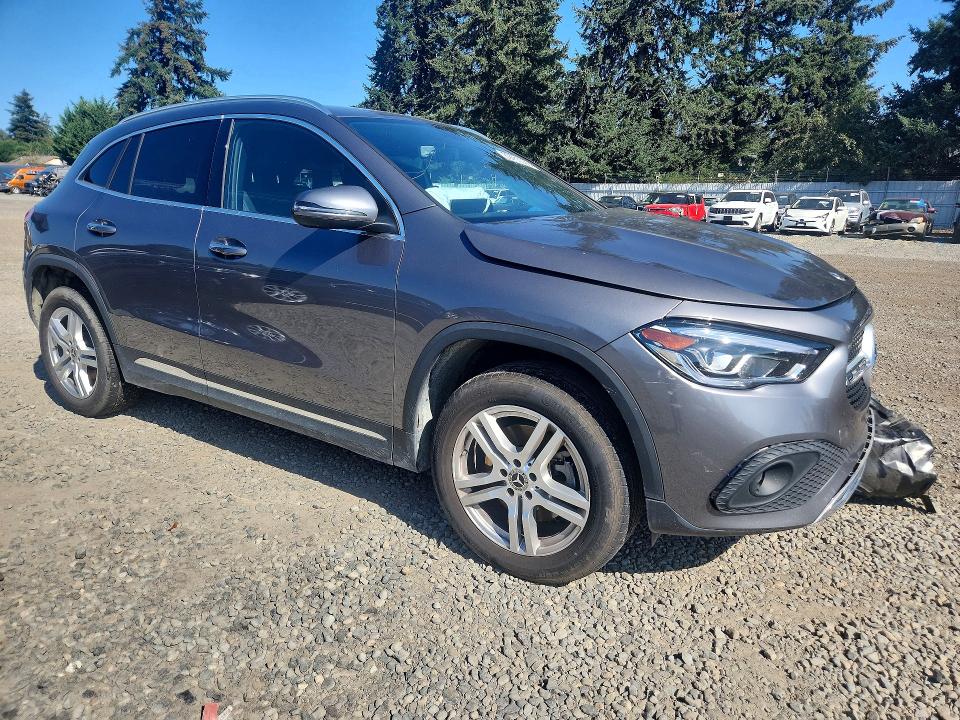 Продажа на аукционе авто 2022 Mercedes-benz Gla, vin: W1N4N4HB3NJ339538, номер лота: 69753026
