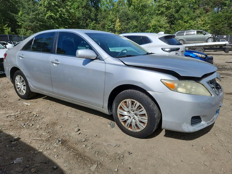 70071546 :رقم المزاد ، 4T1BF3EK3AU071864 vin ، 2010 Toyota Camry مزاد بيع