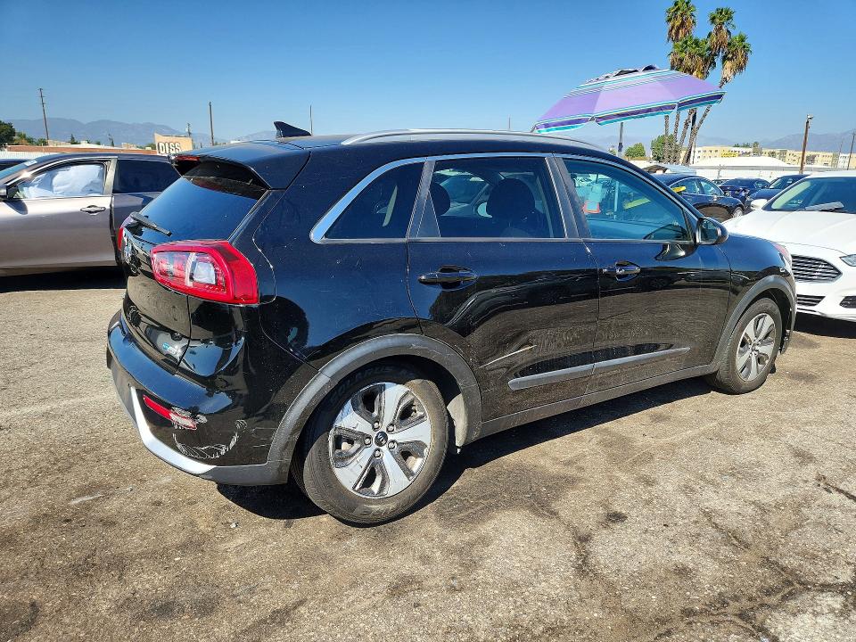 2017 Kia Niro მანქანა იყიდება აუქციონზე, vin: KNDCB3LC2H5043980, აუქციონის ნომერი: 67856586