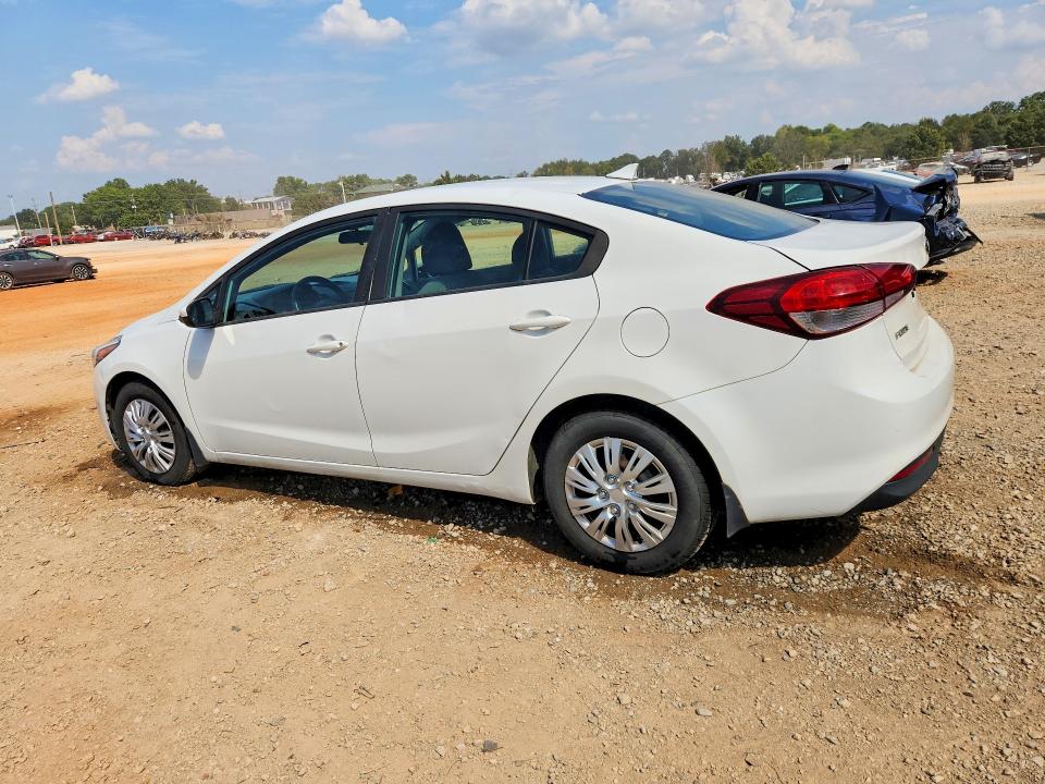 68338916 :رقم المزاد ، 3KPFK4A7XJE205633 vin ، 2018 Kia Forte مزاد بيع