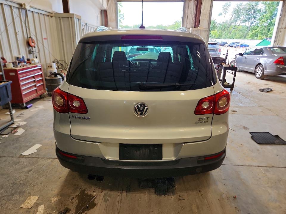 68015926 :رقم المزاد ، WVGBV75NX9W525208 vin ، 2009 Volkswagen Tiguan مزاد بيع