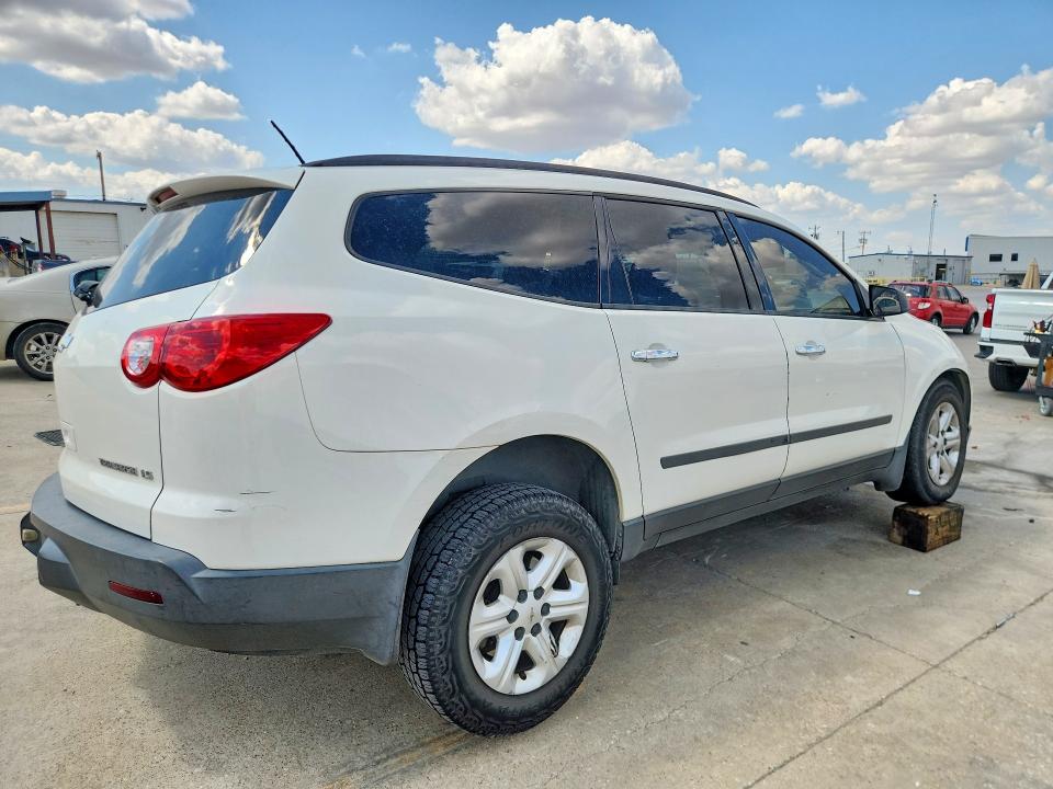 67831746 :رقم المزاد ، 1GNKRFED5BJ321520 vin ، 2011 Chevrolet Traverse مزاد بيع