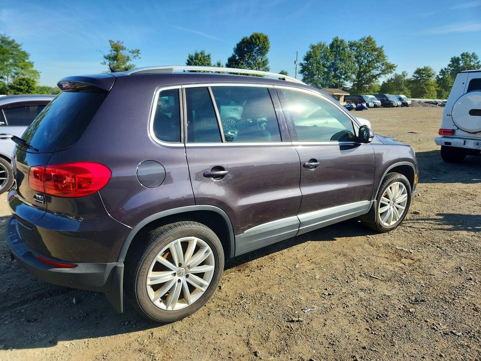 Aukcja sprzedaży 2016 Volkswagen Tiguan, vin: WVGBV7AX8GW607815, numer aukcji: 68160836