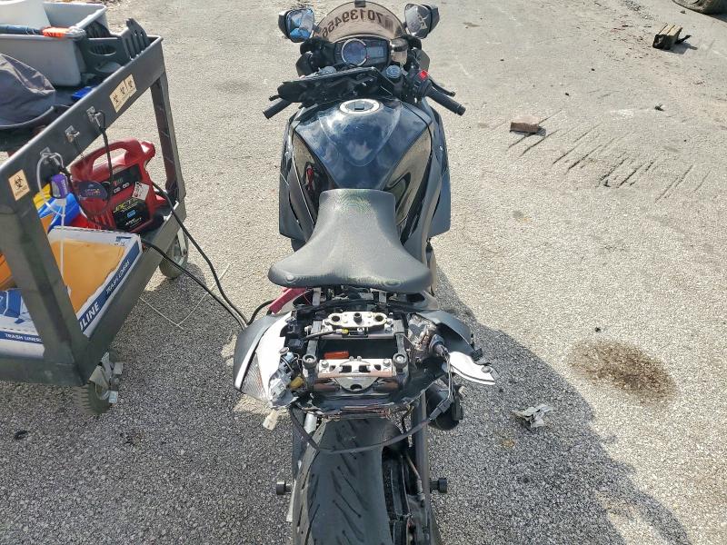70139456 :رقم المزاد ، JS1GT78A2C2100146 vin ، 2012 Suzuki Gsx-r1000 مزاد بيع
