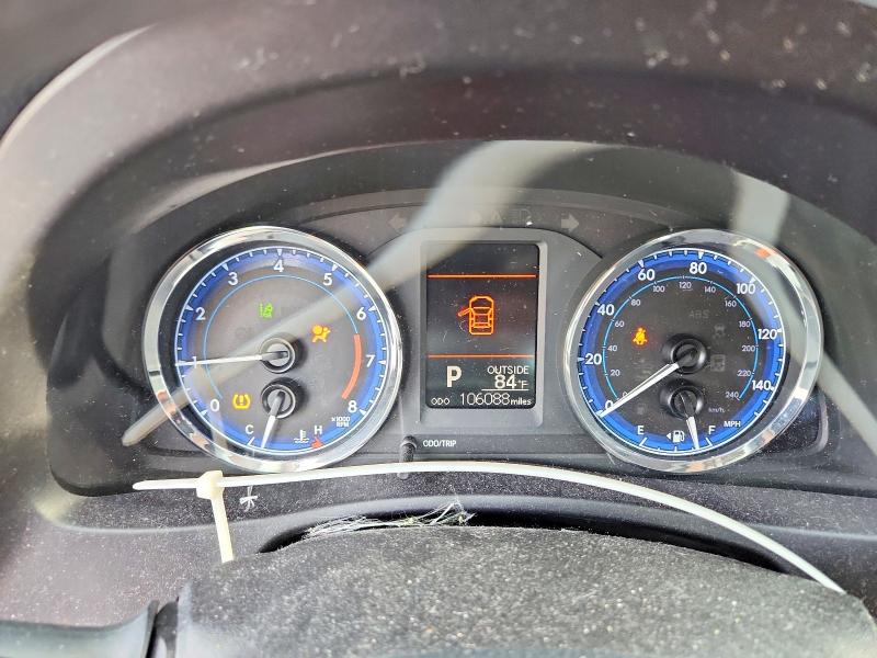 69607386 :رقم المزاد ، 5YFBURHE9JP741787 vin ، 2018 Toyota Corolla مزاد بيع