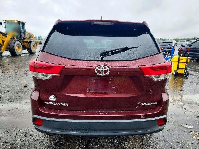 Продажа на аукционе авто 2017 Toyota Highlander, vin: 5TDJZRFH7HS406717, номер лота: 70250866
