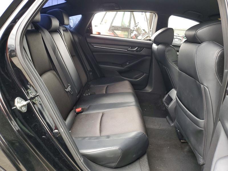 Продажа на аукционе авто 2018 Honda Accord, vin: 1HGCV1F39JA183997, номер лота: 69433676