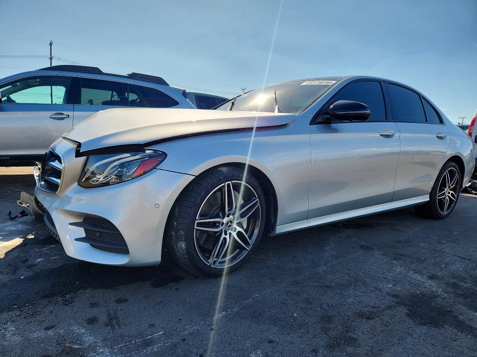 68374616 :رقم المزاد ، W1KZF8DB1LA831561 vin ، 2020 Mercedes-benz E مزاد بيع