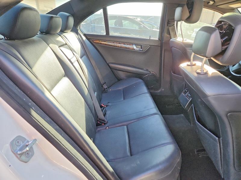 71035526 :رقم المزاد ، WDDGF56X99R050795 vin ، 2009 Mercedes-benz C مزاد بيع