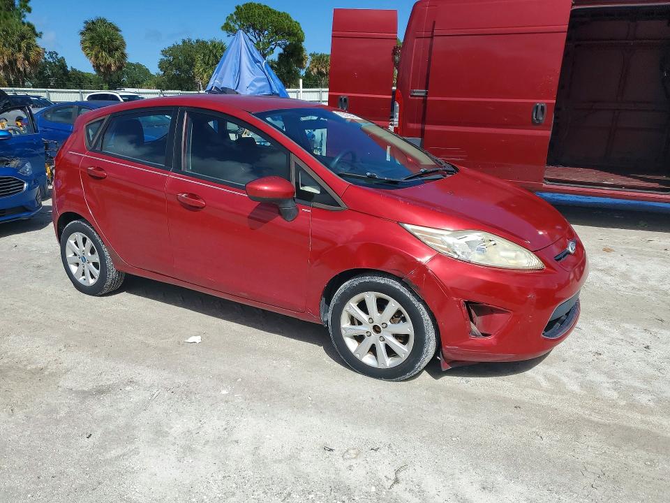 2011 Ford Fiesta მანქანა იყიდება აუქციონზე, vin: 3FADP4EJ2BM124640, აუქციონის ნომერი: 70319846