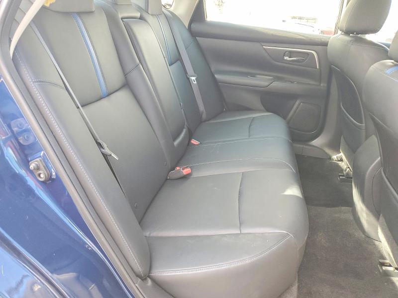 Продажа на аукционе авто 2018 Nissan Altima, vin: 1N4AL3APXJC222785, номер лота: 70496726