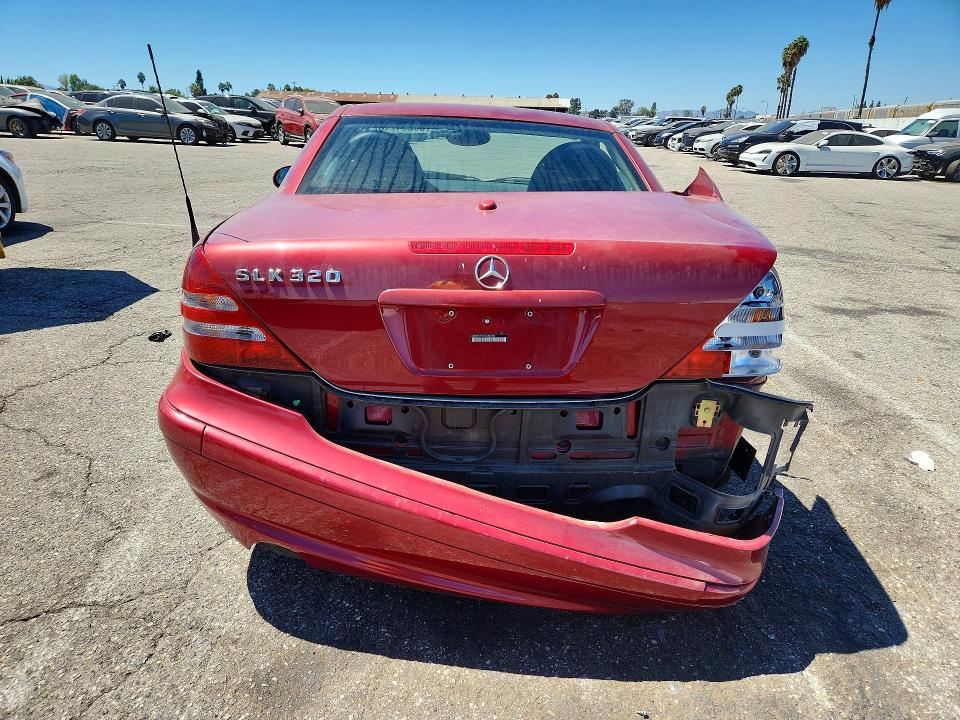 66284716 :رقم المزاد ، WDBKK65F02F266748 vin ، 2002 Mercedes-benz Slk مزاد بيع