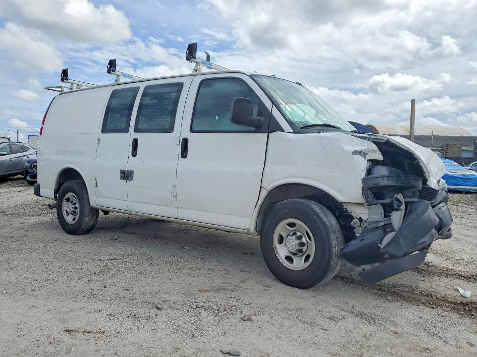 Продаж на аукціоні авто 2021 Chevrolet Express G2500, vin: 1GCWGAFP0M1236325, номер лоту: 71302476