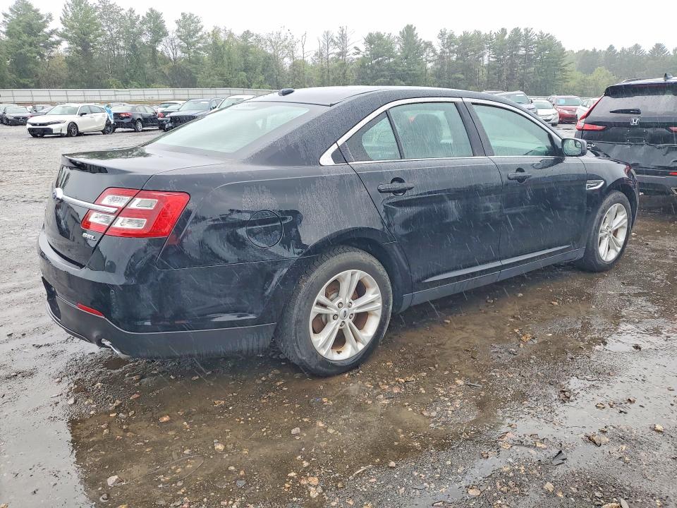 2018 Ford Taurus მანქანა იყიდება აუქციონზე, vin: 1FAHP2E88JG103822, აუქციონის ნომერი: 69316046
