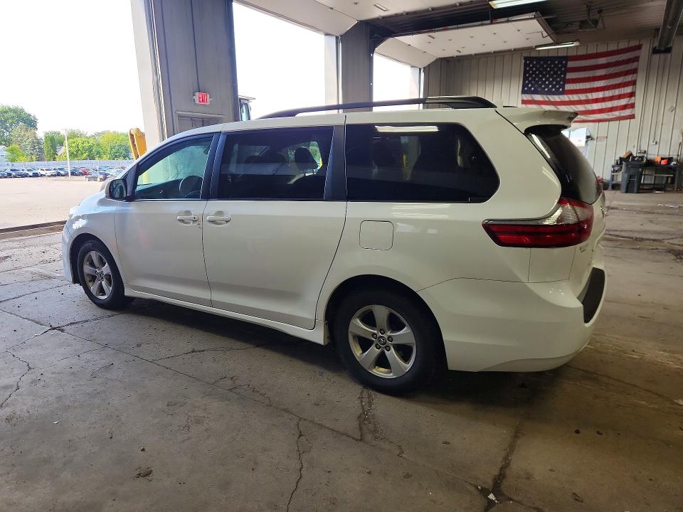 Продажа на аукционе авто 2018 Toyota Sienna, vin: 5TDKZ3DC7JS919576, номер лота: 67399036