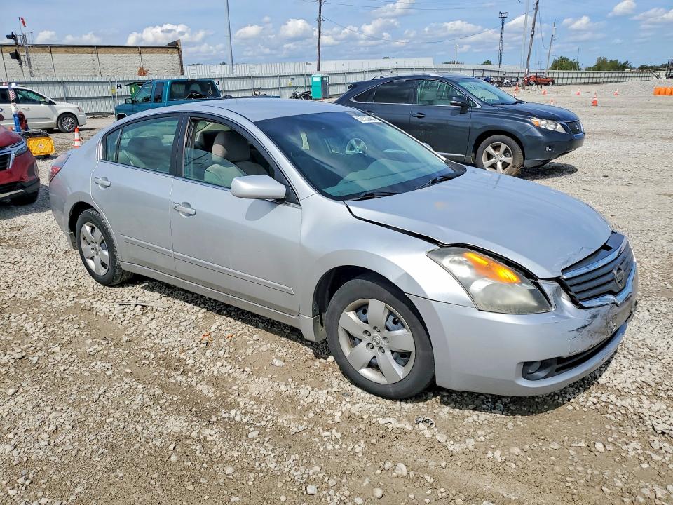 2007 Nissan Altima მანქანა იყიდება აუქციონზე, vin: 1N4AL21EX7C135695, აუქციონის ნომერი: 67933446