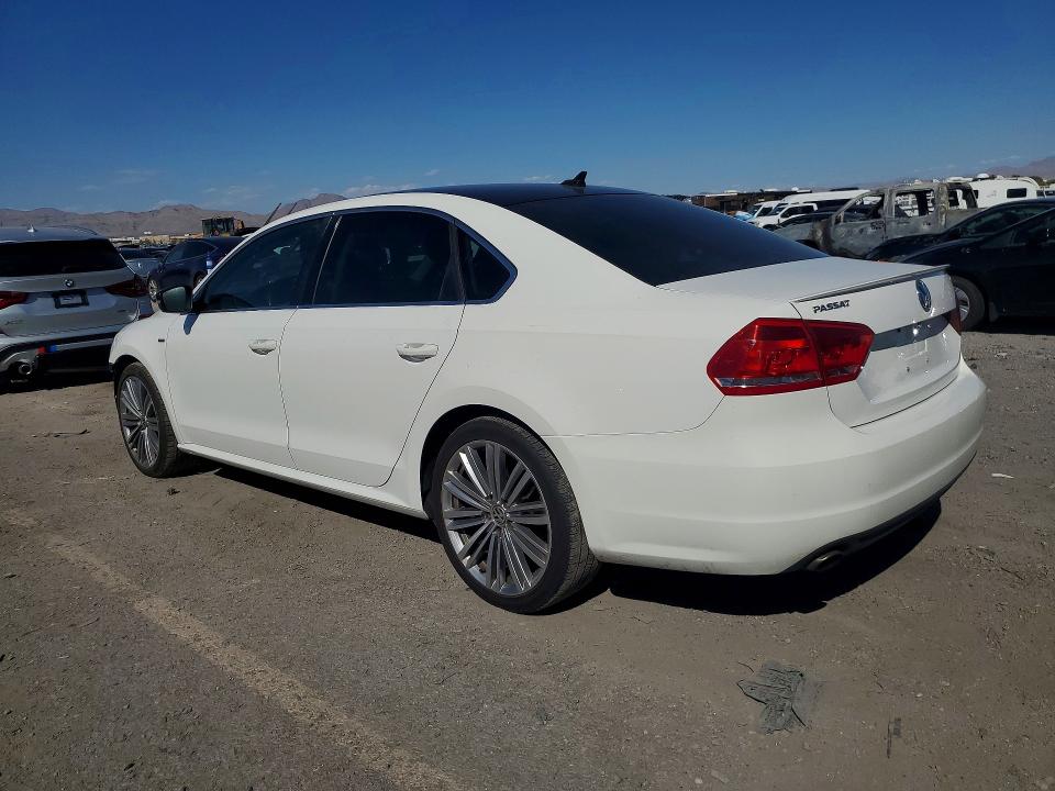 68249366 :رقم المزاد ، 1VWBT7A32FC068192 vin ، 2015 Volkswagen Passat مزاد بيع