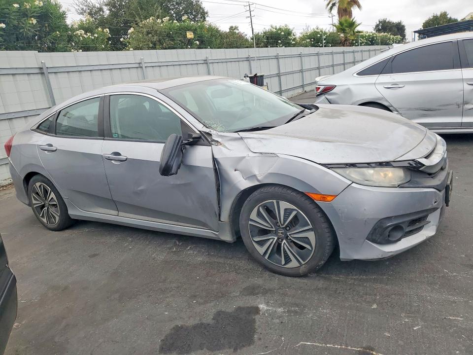 Продаж на аукціоні авто 2016 Honda Civic, vin: 19XFC1F72GE201637, номер лоту: 64788886