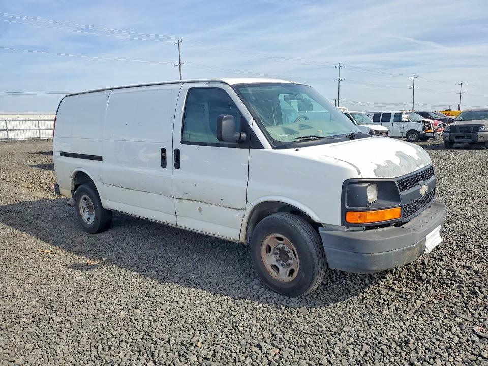 69947536 :رقم المزاد ، 1GCGG25VX71163415 vin ، 2007 Chevrolet Express G2500 مزاد بيع