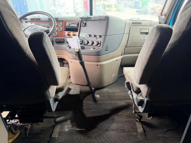 Продажа на аукционе авто 2012 Freightliner Cascadia 125, vin: 1FUJGLDR6CSBE2508, номер лота: 70678956