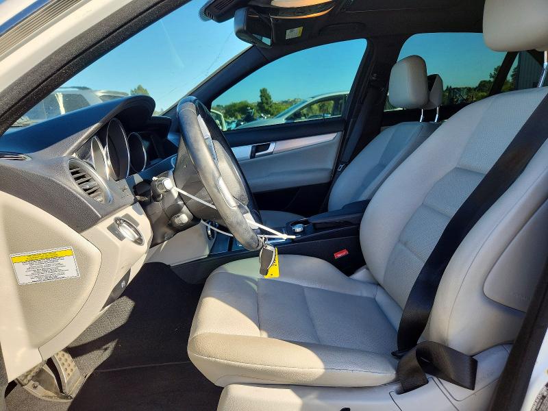 Продажа на аукционе авто 2013 Mercedes-benz C, vin: WDDGF4HB5DA747481, номер лота: 68175866