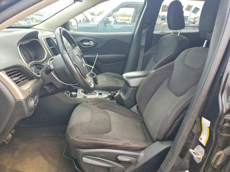 68701956 :رقم المزاد ، 1C4PJMCB4FW674089         vin ، 2015 Jeep Cherokee مزاد بيع