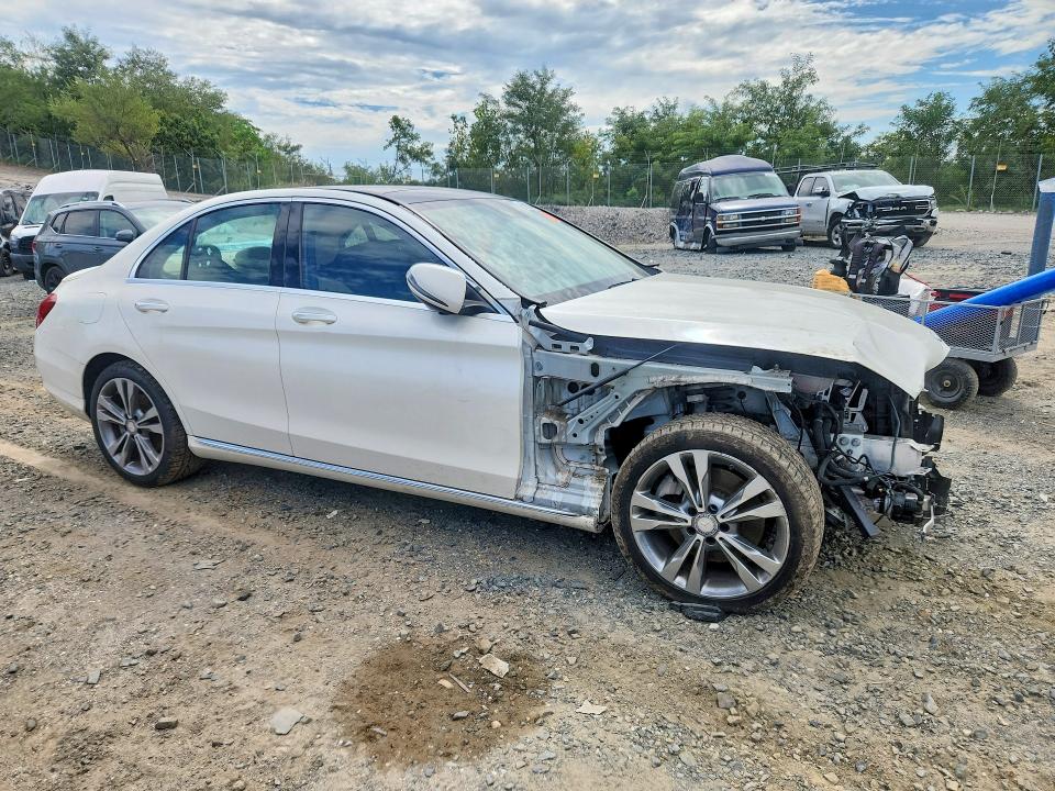 Продажа на аукционе авто 2016 Mercedes-benz C, vin: 55SWF4KB1GU153432, номер лота: 65503486