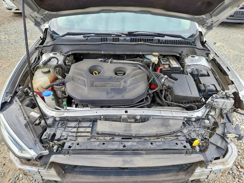 2017 Ford Fusion მანქანა იყიდება აუქციონზე, vin: 3FA6P0D92HR101010, აუქციონის ნომერი: 70744176