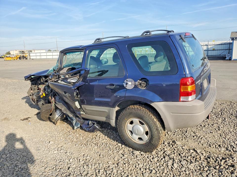 69117026 :رقم المزاد ، 1FMYU021X2KA64207 vin ، 2002 Ford Escape مزاد بيع