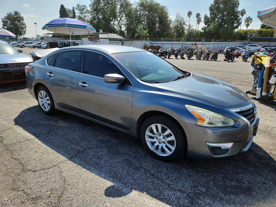 68679416 :رقم المزاد ، 1N4AL3AP7FC121517 vin ، 2015 Nissan Altima مزاد بيع