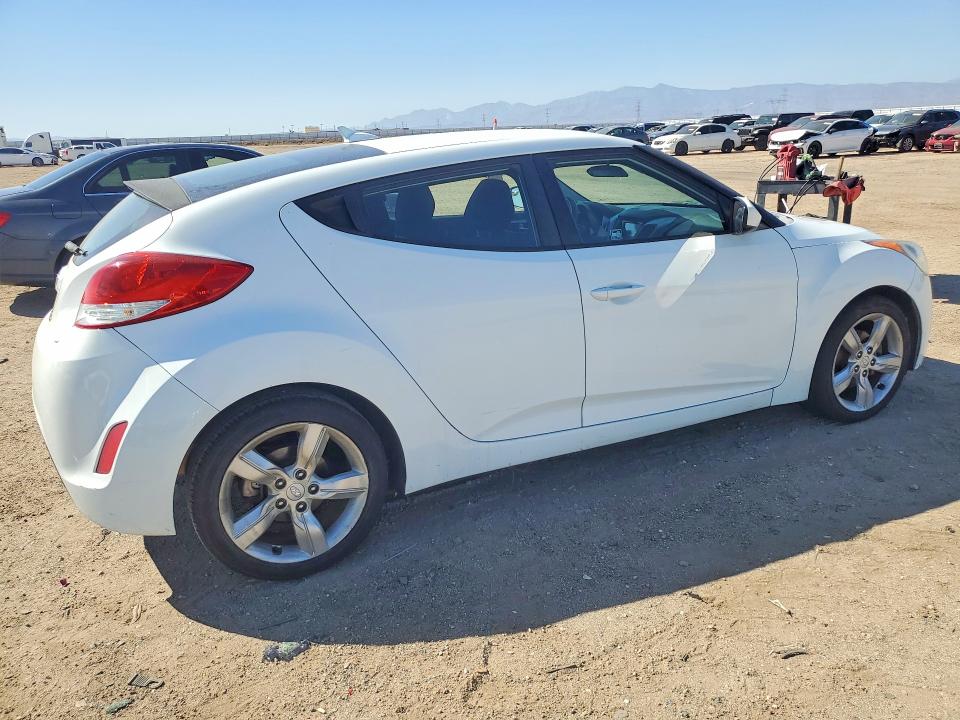 70086696 :رقم المزاد ، KMHTC6ADXFU236466 vin ، 2015 Hyundai Veloster مزاد بيع