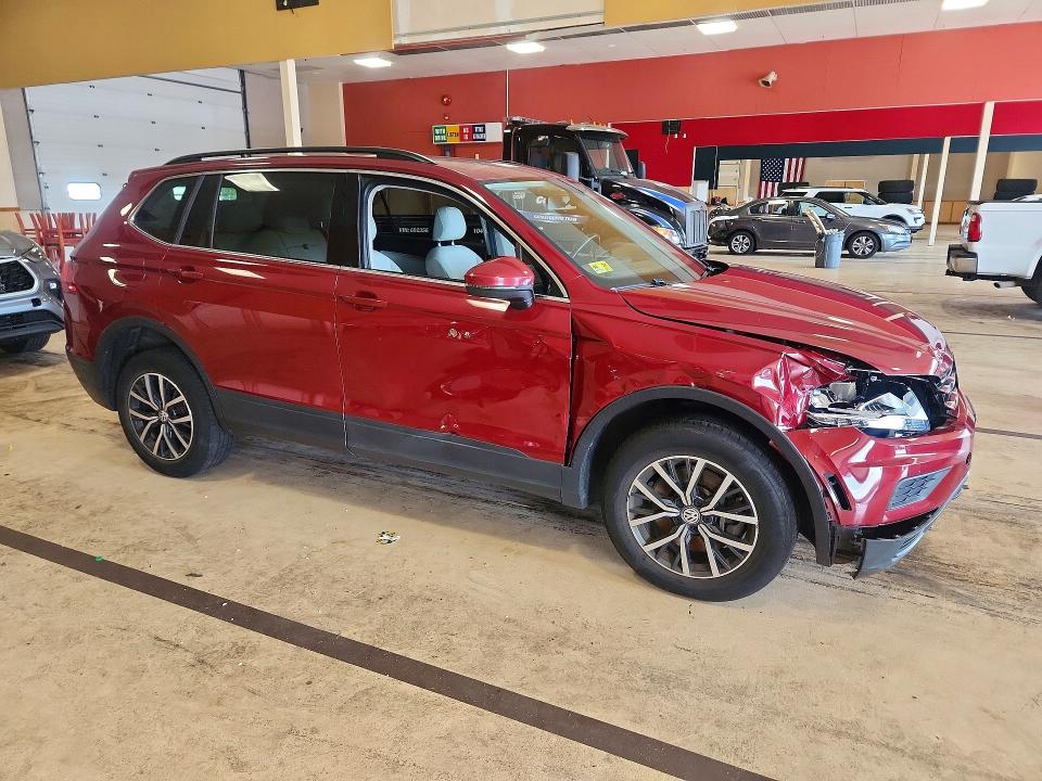 Auction sale of the 2019 Volkswagen Tiguan, vin: 3VV2B7AX1KM122844, lot number: 68974346