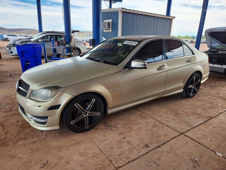 69889676 :رقم المزاد ، WDDGF4HB8CR219143 vin ، 2012 Mercedes-benz C مزاد بيع
