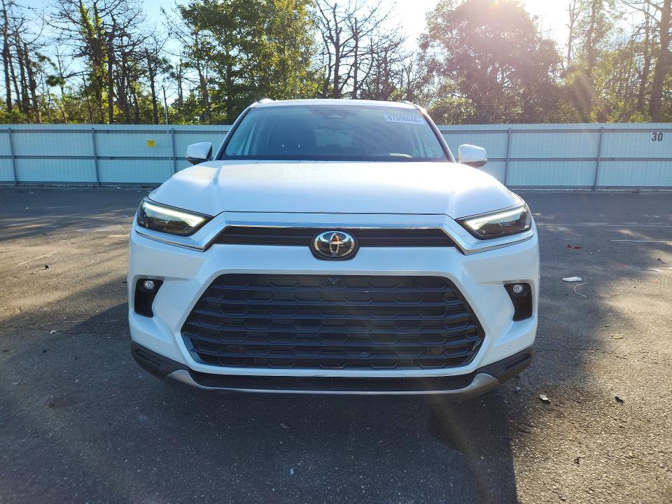 2026 Toyota Grand Highlander მანქანა იყიდება აუქციონზე, vin: 5TDAAAB56TS130561, აუქციონის ნომერი: 67598046