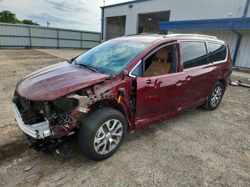 Продаж на аукціоні авто 2023 Chrysler Pacifica, vin: 2C4RC1N74PR504514, номер лоту: 69127646