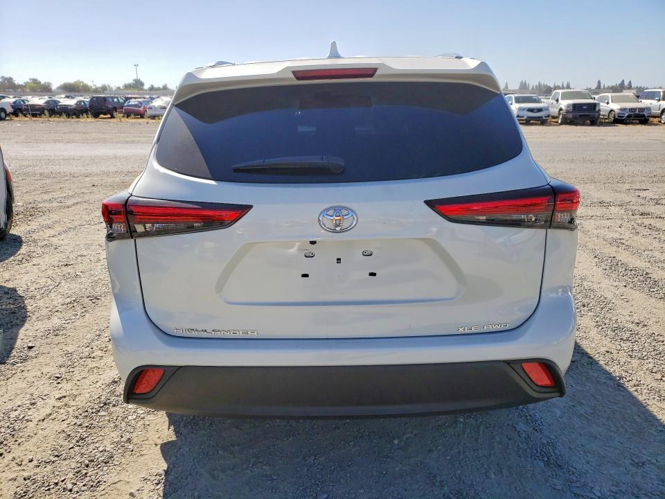 Продаж на аукціоні авто 2021 Toyota Highlander, vin: 5TDHZRBH6MS073358, номер лоту: 70696086