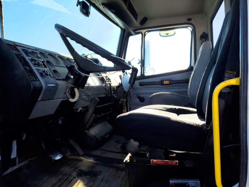 Продажа на аукционе авто 2000 Freightliner Fl70, vin: 1FV6HFBA2YHB99603, номер лота: 68026626