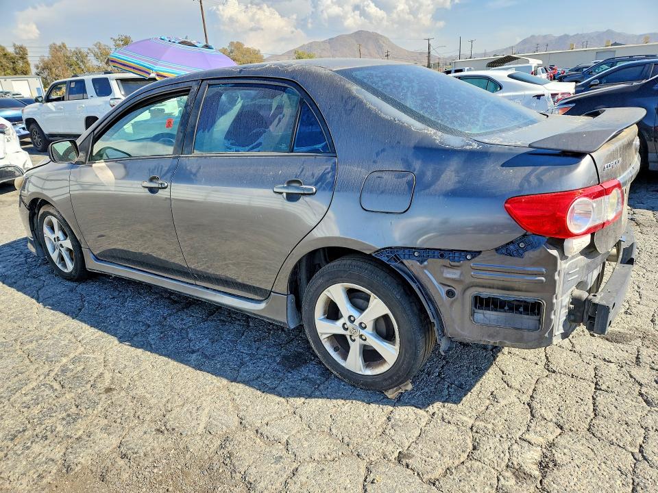 2013 Toyota Corolla მანქანა იყიდება აუქციონზე, vin: 5YFBU4EE2DP093964, აუქციონის ნომერი: 69890556